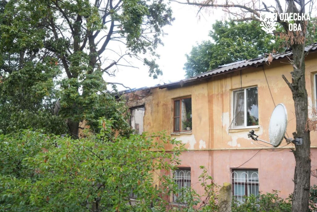 Російські дрони атакували Одещину: є загибла, пошкоджені житлові будинки Російські дрони атакували Одещину: є загибла, пошкоджені житлові будинки