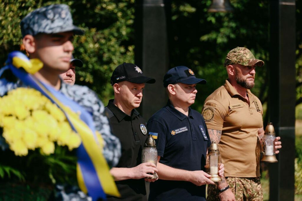 В Одесі вшанували пам’ять захисників та цивільних, які загинули в російському полоні В Одесі вшанували пам’ять захисників та цивільних, які загинули в російському полоні