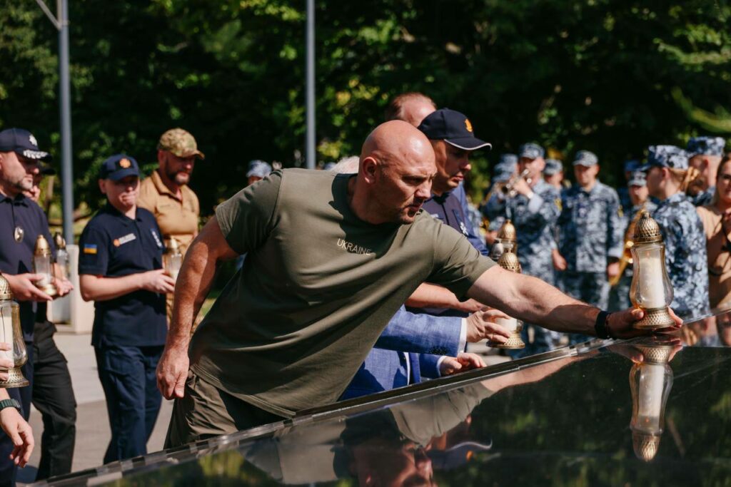 В Одесі вшанували пам’ять захисників та цивільних, які загинули в російському полоні В Одесі вшанували пам’ять захисників та цивільних, які загинули в російському полоні