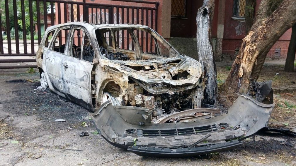 Российские обстрелы Херсонской области: ранены четыре человека, повреждены дома и авто