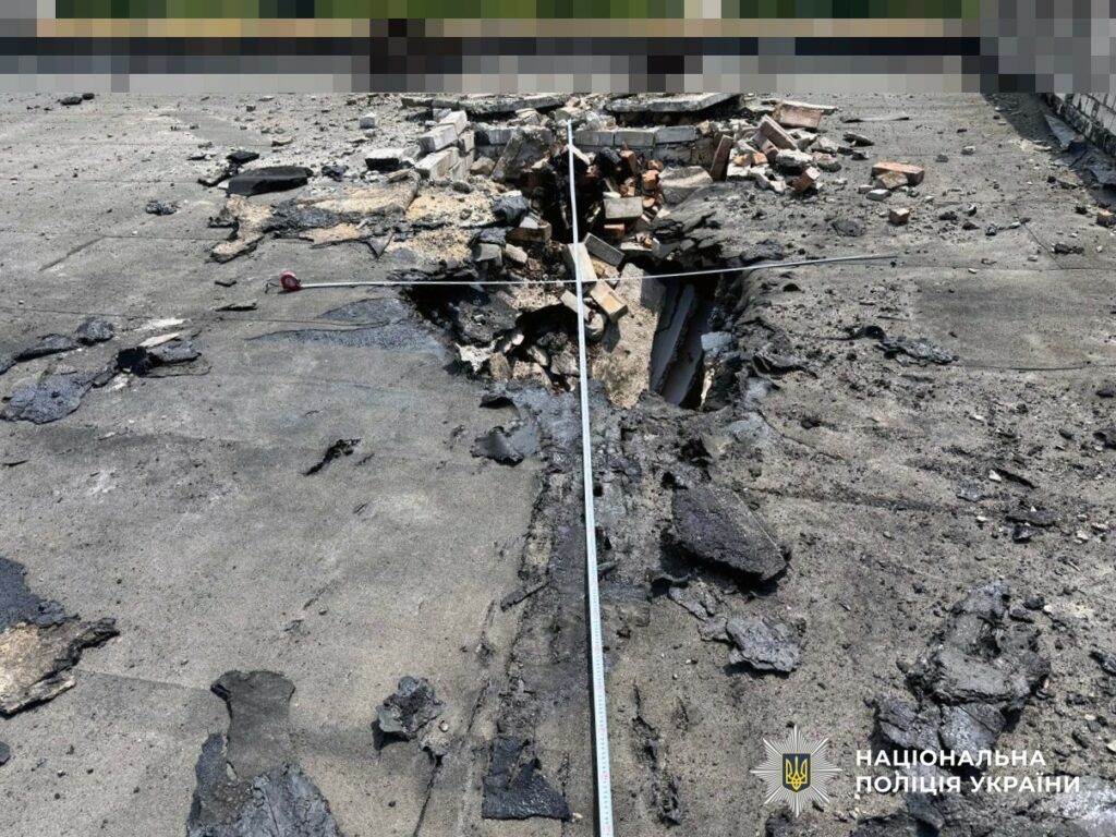 Наслідки російських обстрілів Херсонщини: за добу поранені 15 людей Последствия российских обстрелов Херсонской области: за сутки ранены 15 человек