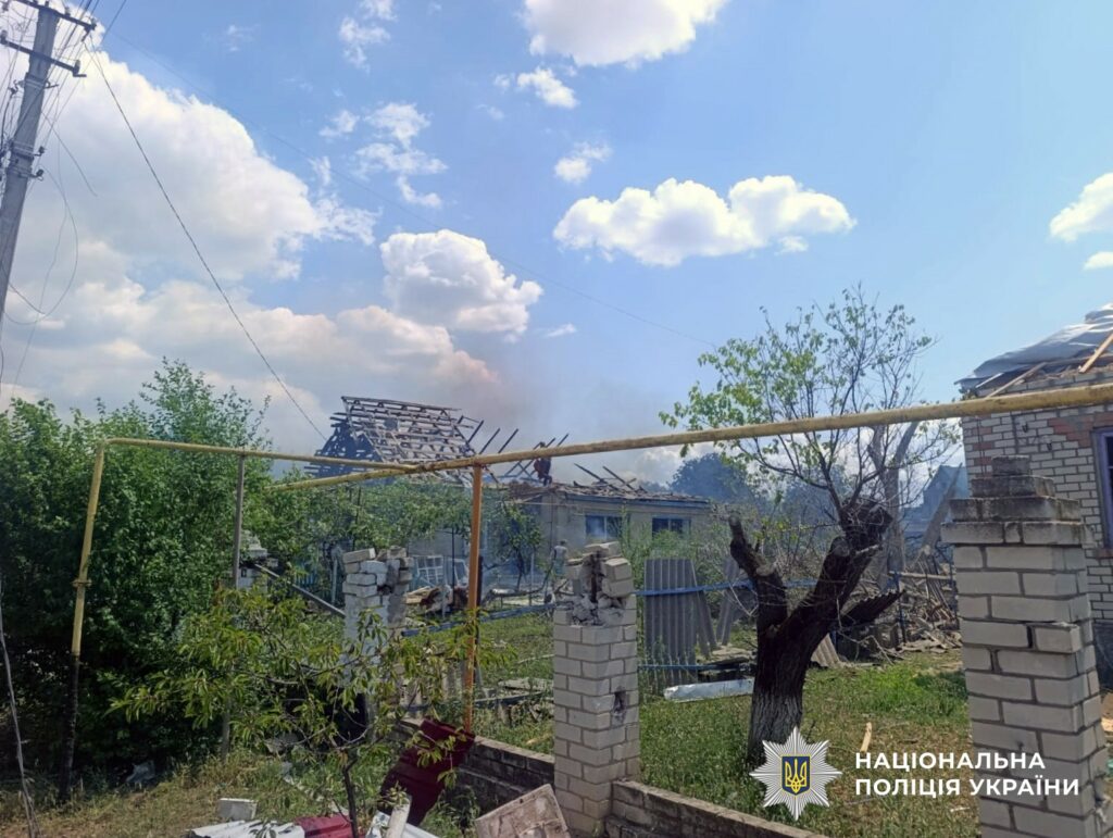 На Херсонщині внаслідок російських обстрілів загинули двоє людей, ще 24 отримали поранення
