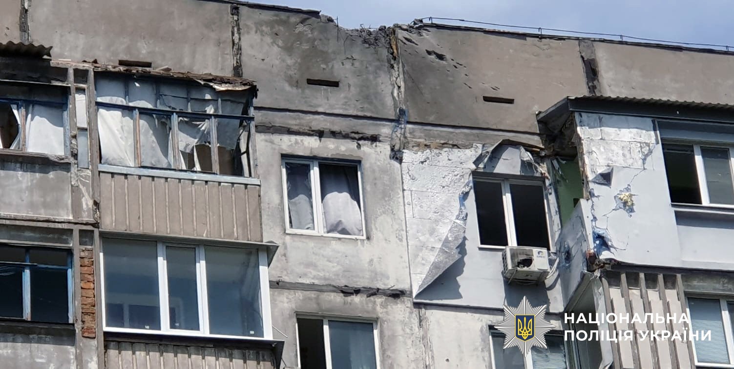 За сутки в Херсонской области в результате российских атак два человека погибли и восемь ранены За сутки в Херсонской области в результате российских атак два человека погибли и восемь ранены