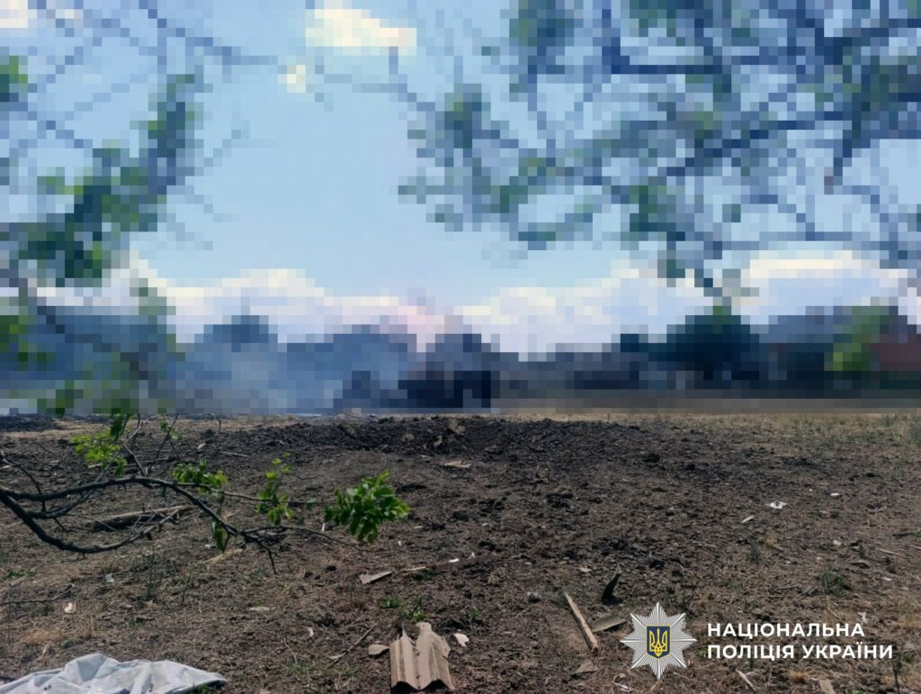 На Херсонщині внаслідок російських обстрілів загинули двоє людей, ще 24 отримали поранення