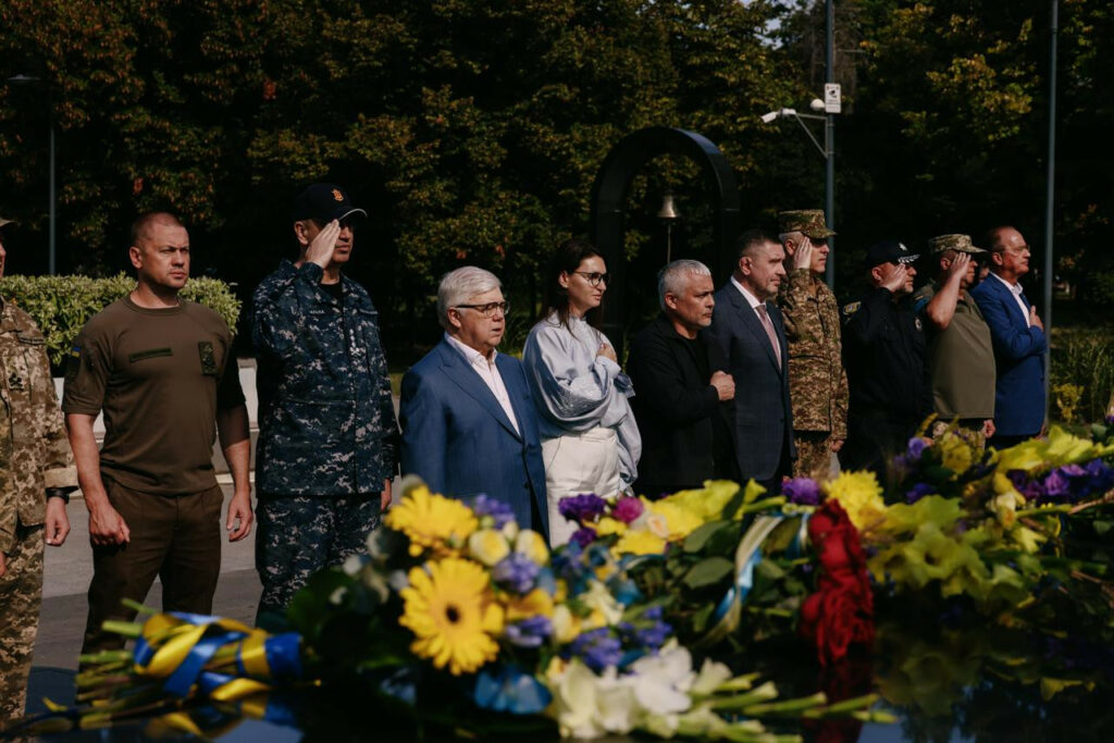 35-та річниця незалежності України: в Одесі вшанували пам’ять полеглих Героїв