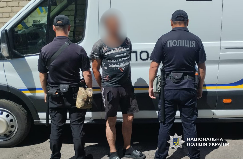 Бросил гранату в сторону детей: в Одесской области задержали нетрезвого военного Бросил гранату в сторону детей: в Одесской области задержали нетрезвого военного