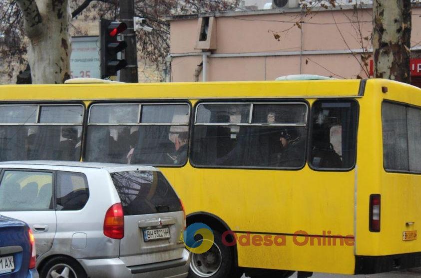 В Одессе 29 и 30 августа изменят движение маршруток №11 и №203 В Одессе 29 и 30 августа изменят движение маршруток №11 и №203