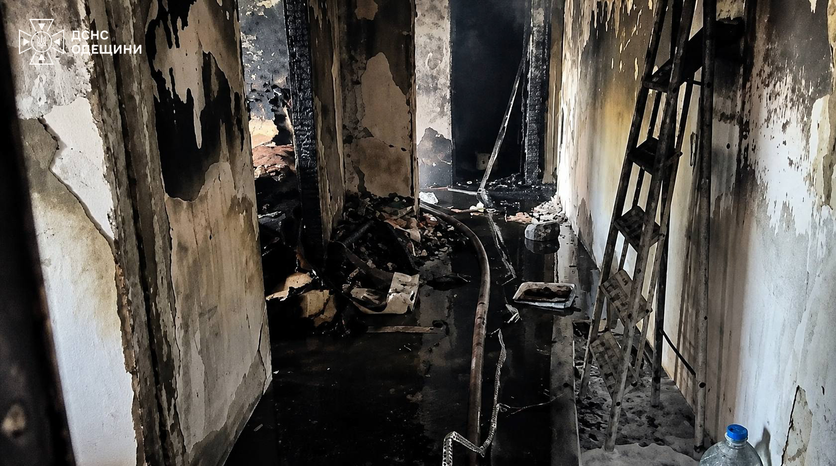 В Одесі під час пожежі в дев’ятиповерхівці врятували 95-річну жінку В Одесі під час пожежі в дев’ятиповерхівці врятували 95-річну жінку