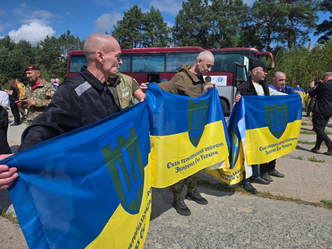З російського полону повернули 103 українських захисників