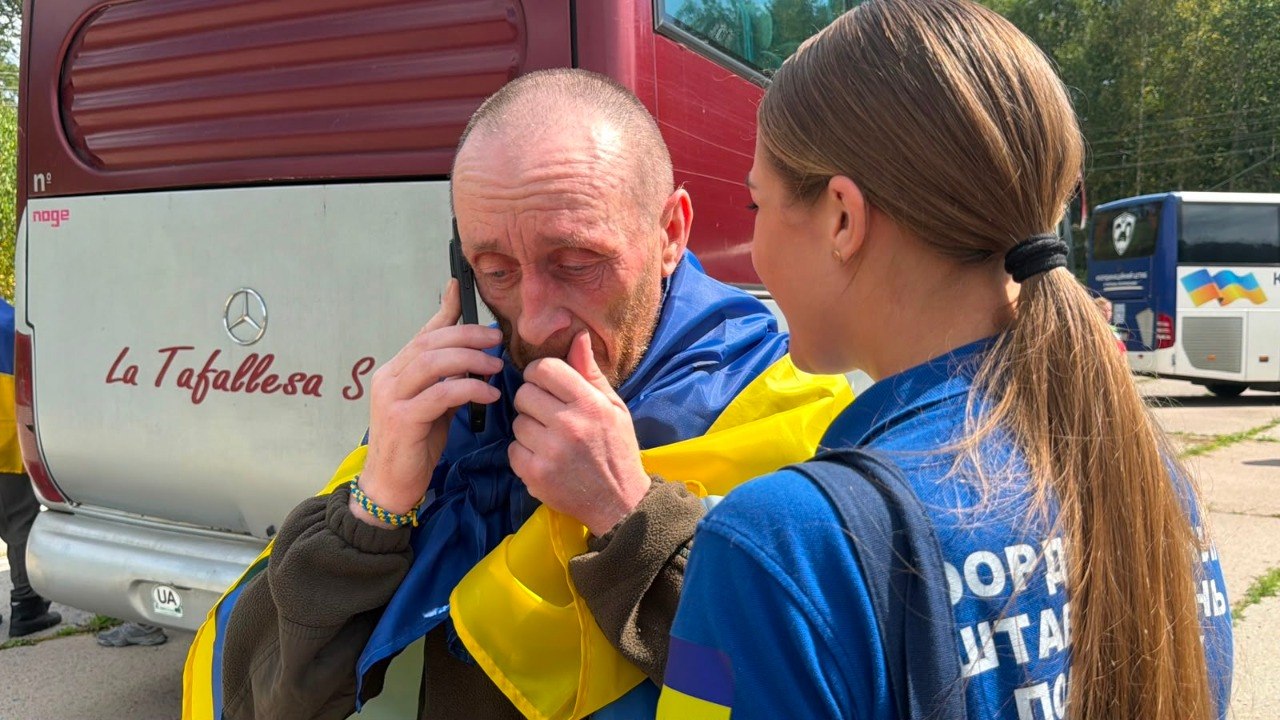 З російського полону повернули 103 українських захисників