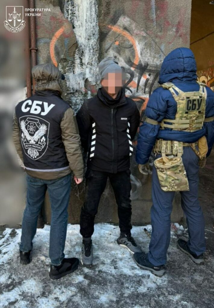 Вимагали гроші, били та переслідували людей: в Одесі засудили членів злочинного угруповання Вимагали гроші, били та переслідували людей: в Одесі засудили членів злочинного угруповання
