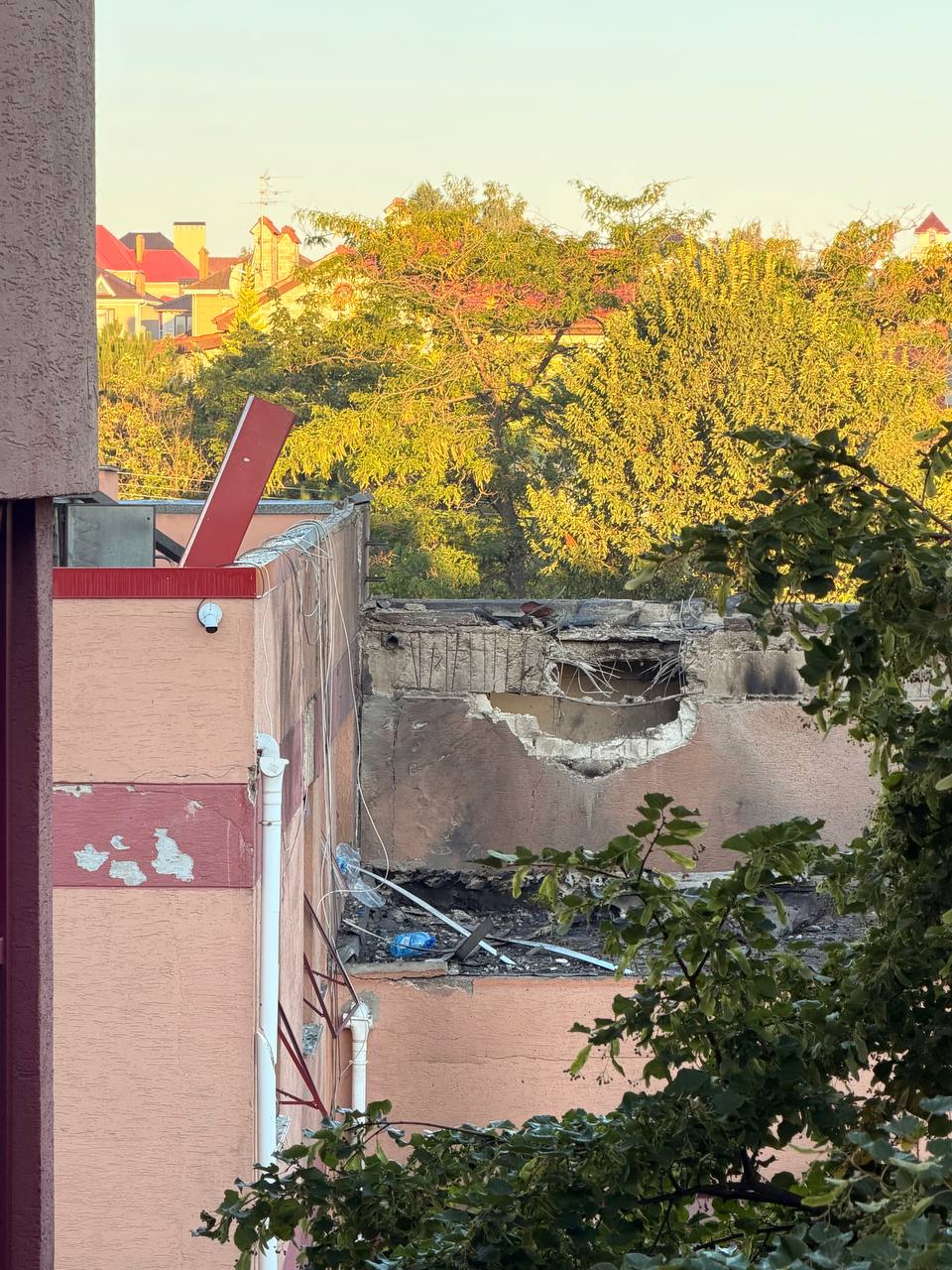 РФ знову атакувала тренувальну базу одеського «Чорноморця» (фото)