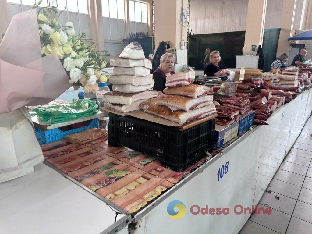 Творог, виноград та баклажан: актуальні ціни на одеському Привозі Творог, виноград та баклажан: актуальні ціни на одеському Привозі