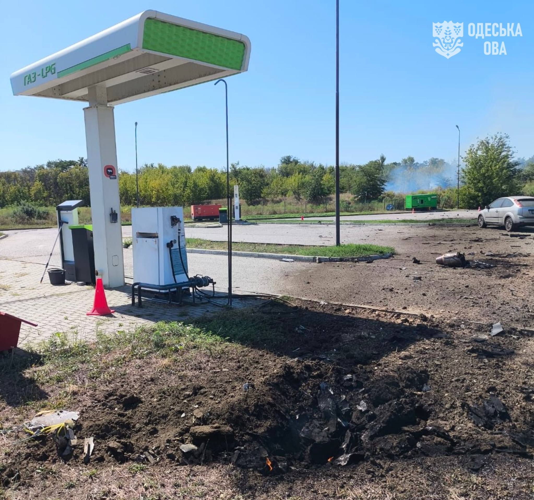 Внаслідок атаки РФ на Одещині зазнала пошкоджень автозаправна станція 