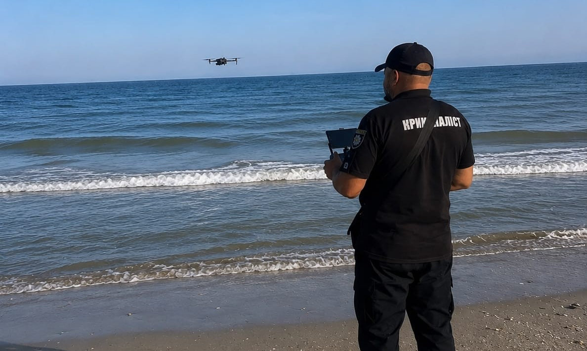 Накрила хвиля на очах у рідних: на Одещині знайшли тіло зниклого у морі підлітка Накрила хвиля на очах у рідних: на Одещині знайшли тіло зниклого у морі підлітка