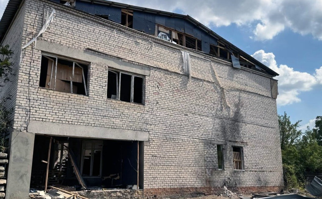 Обстріли Херсонщини: поранені шестеро людей, пошкоджено понад 40 об’єктів Обстріли Херсонщини: поранені шестеро людей, пошкоджено понад 40 об’єктів