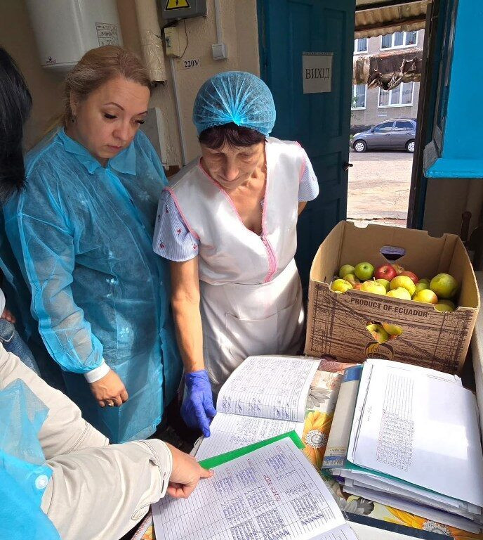 В одеських школах перевіряють якість харчування та відповідність меню