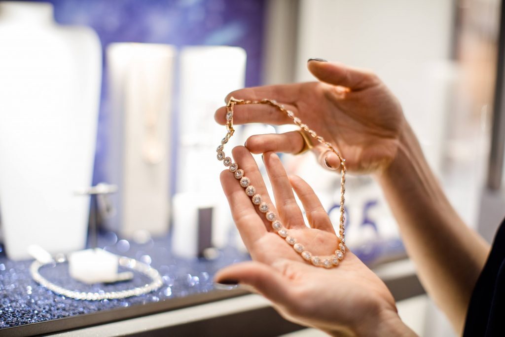Новинки Swarovski 2026: прикраси та аксесуари, які привертають увагу