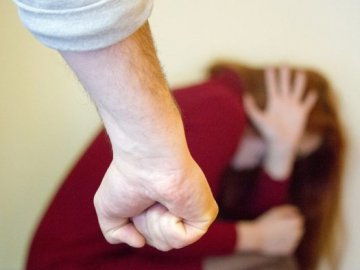 В Одесской области мужчина получил 10 лет за смерть сожительницы — ранее его дважды судили за насилие над ней В Одесской области мужчина получил 10 лет за смерть сожительницы — ранее его дважды судили за насилие над ней