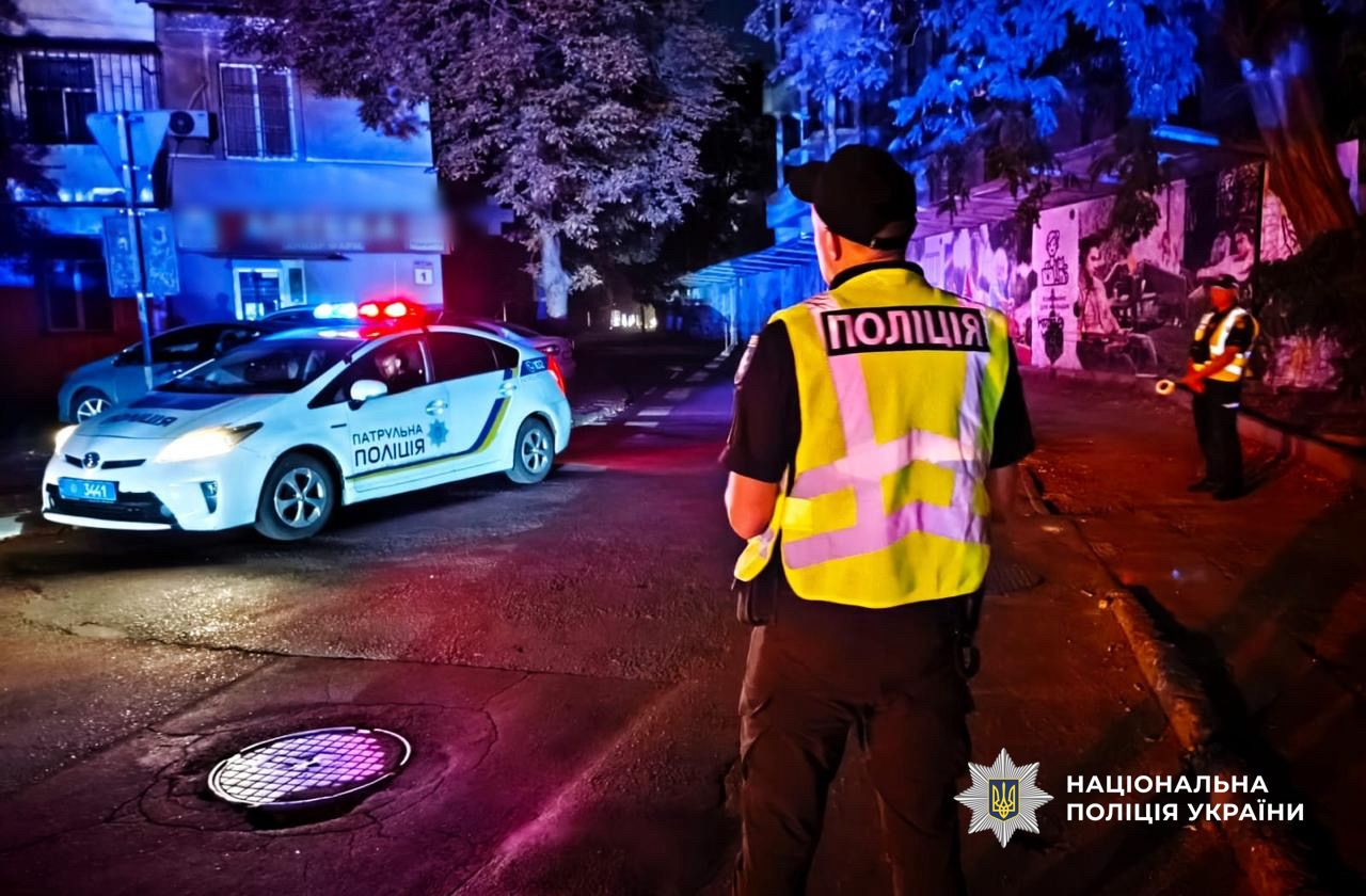 В результате ночной атаки РФ на Одессу пострадали 17 человек, в том числе трое детей В результате ночной атаки РФ на Одессу пострадали 17 человек, в том числе трое детей