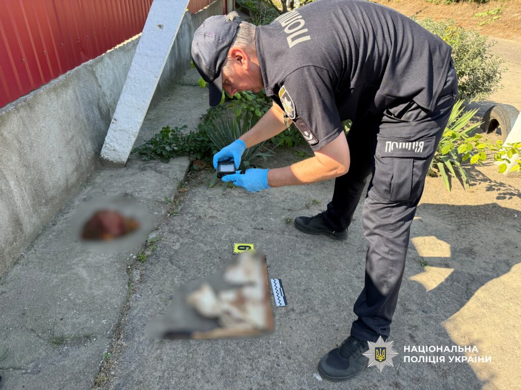 Зарізав знайомого та відтягнув тіло на цвинтар: під Одесою затримали підозрюваного у вбивстві