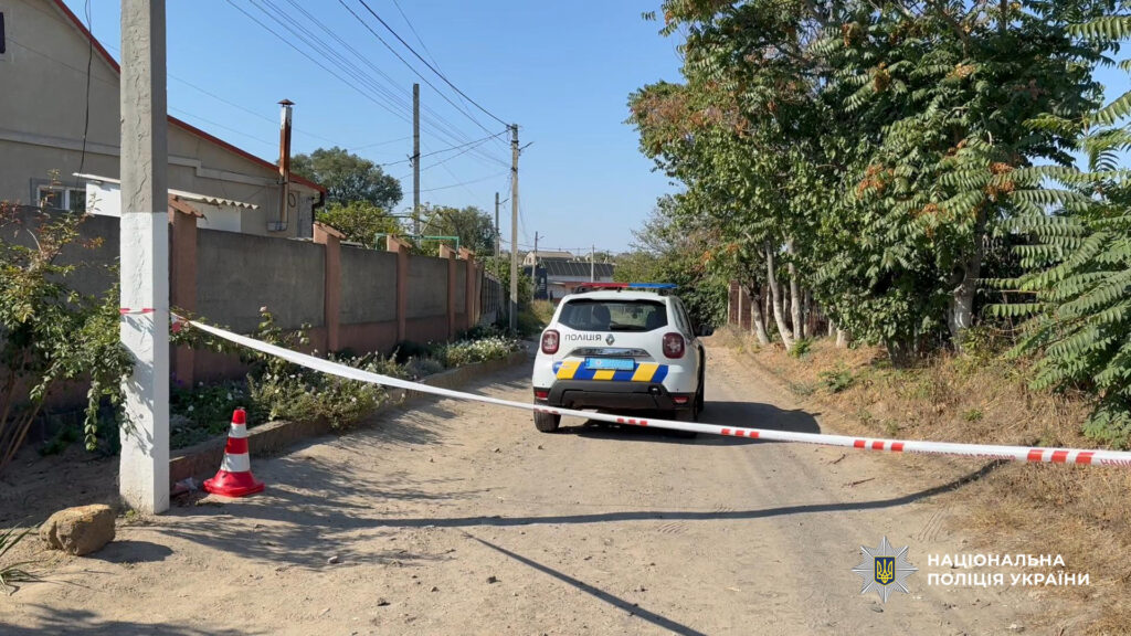 Зарізав знайомого та відтягнув тіло на цвинтар: під Одесою затримали підозрюваного у вбивстві