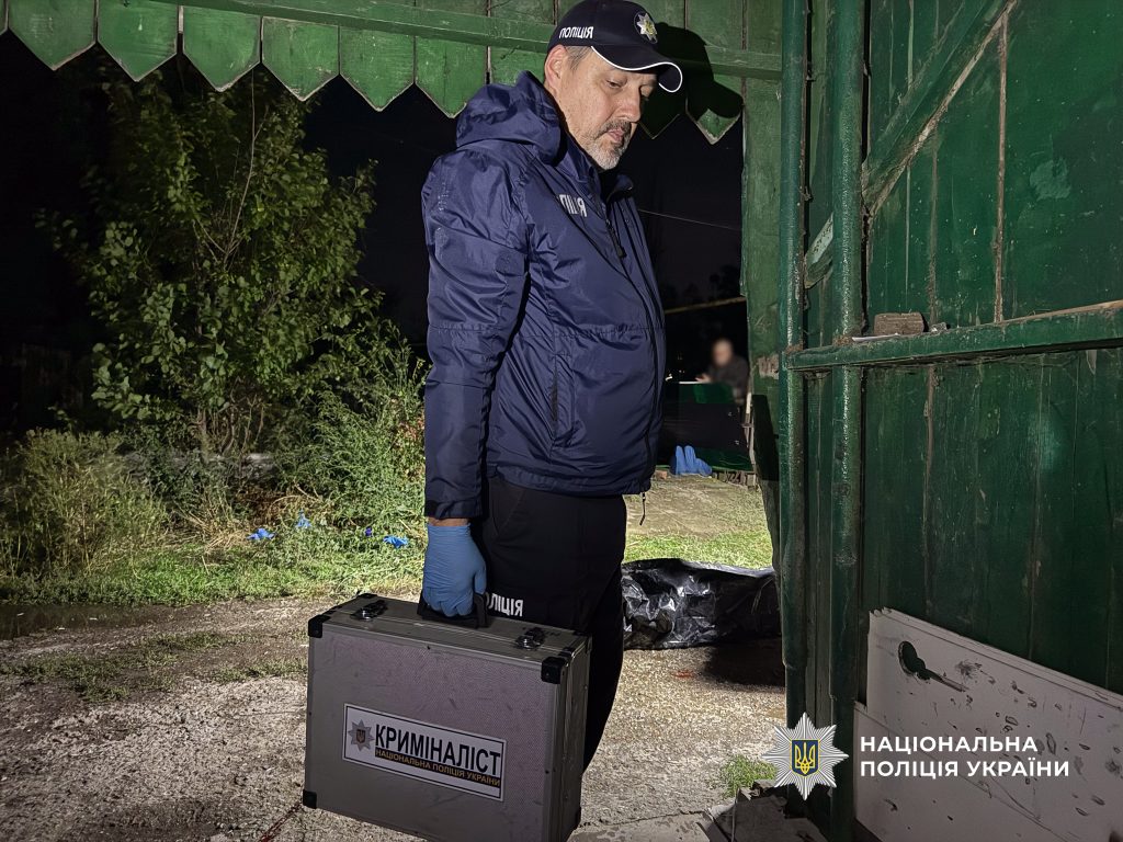 Вбив сусідку та підірвав гранату: поліція розслідує загибель двох людей у багатоповерхівці в Одесі