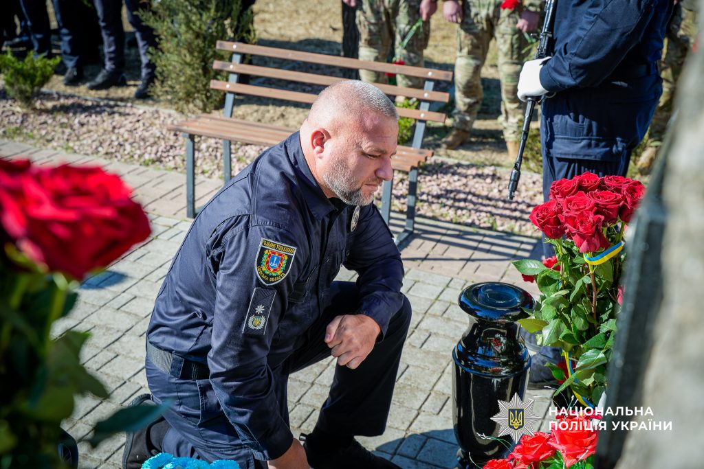 В Одесской области почтили память погибших правоохранителей Александра Розмарицы и Виктора Кожеко