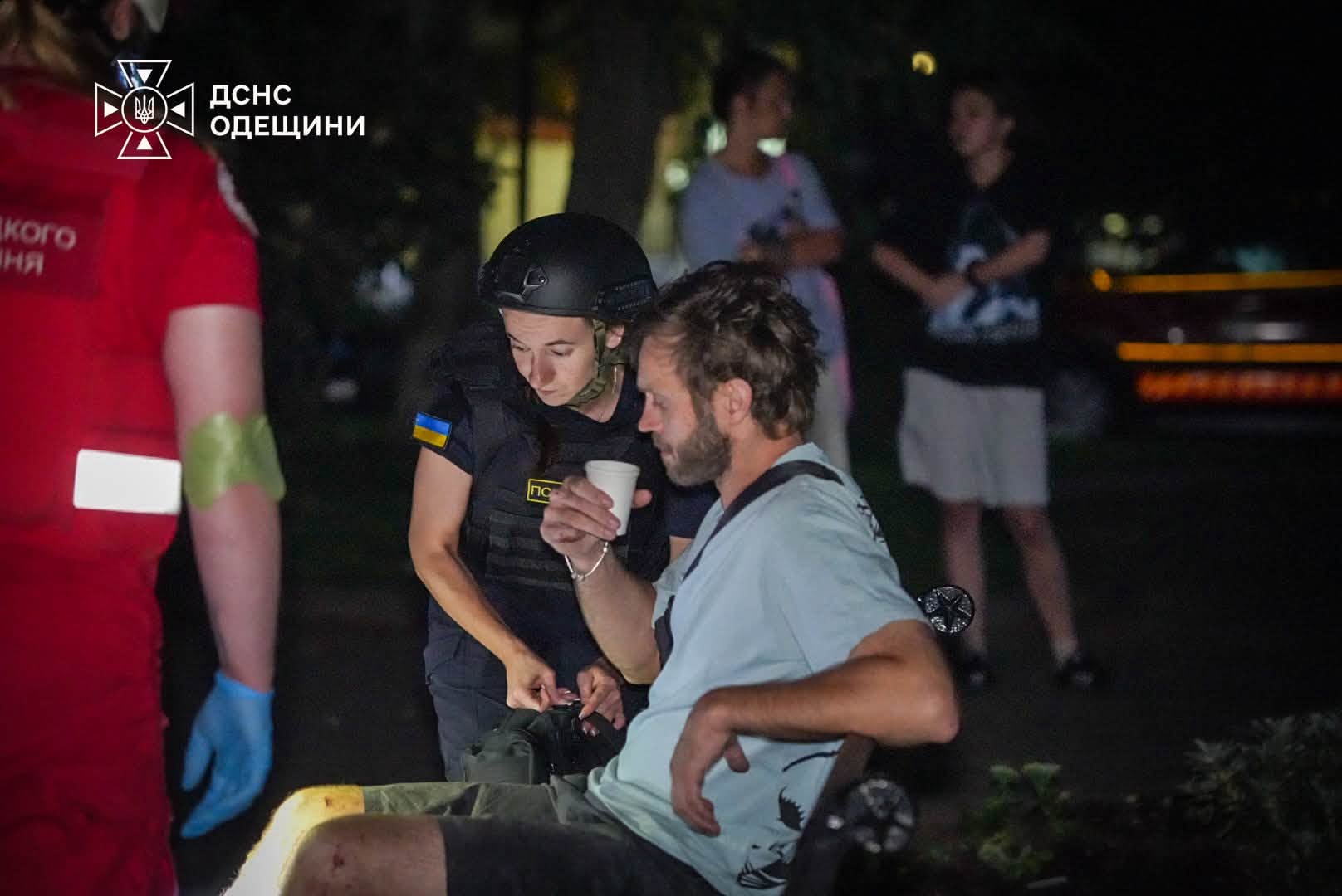 В результате ночной атаки РФ на Одессу пострадали 17 человек, в том числе трое детей В результате ночной атаки РФ на Одессу пострадали 17 человек, в том числе трое детей