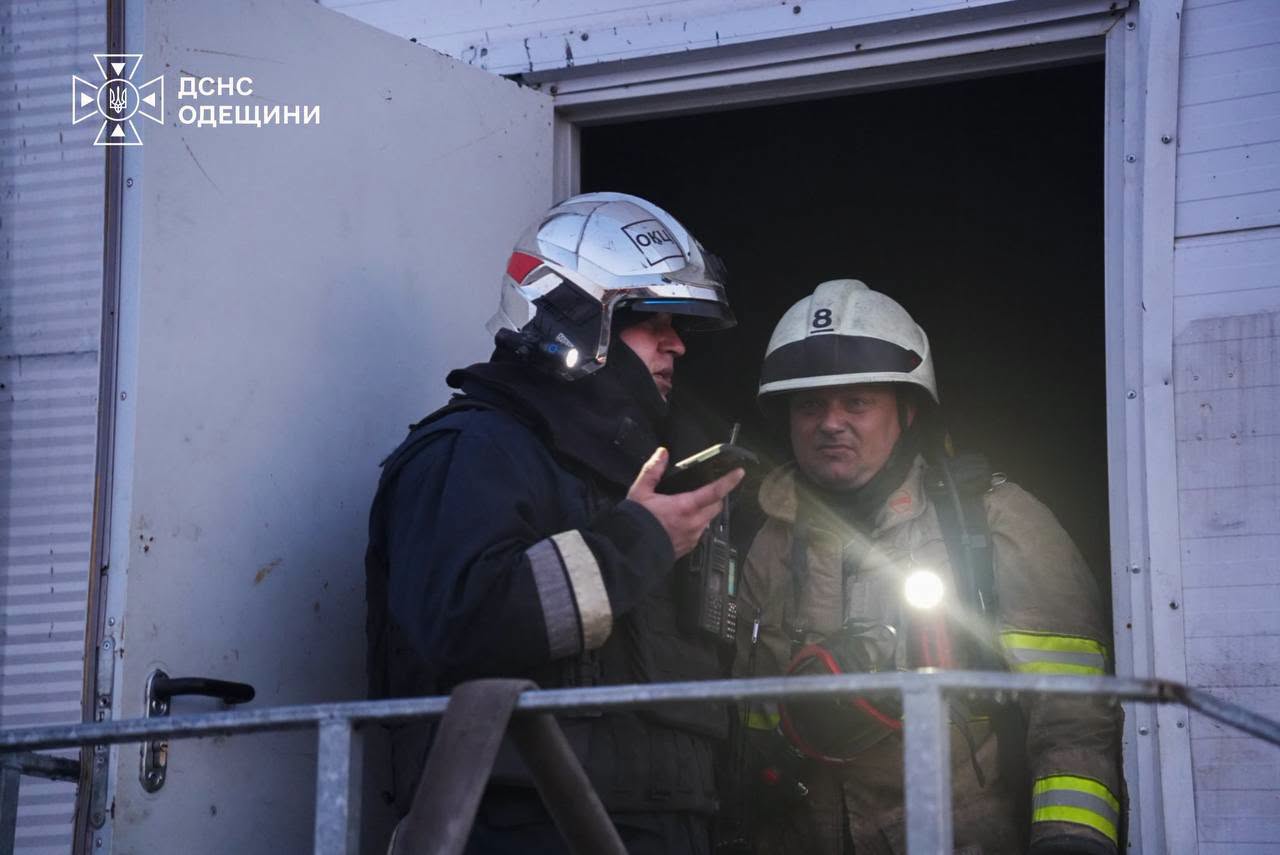РФ масовано атакувала цивільну інфраструктуру Одеської області РФ масовано атакувала цивільну інфраструктуру Одеської області