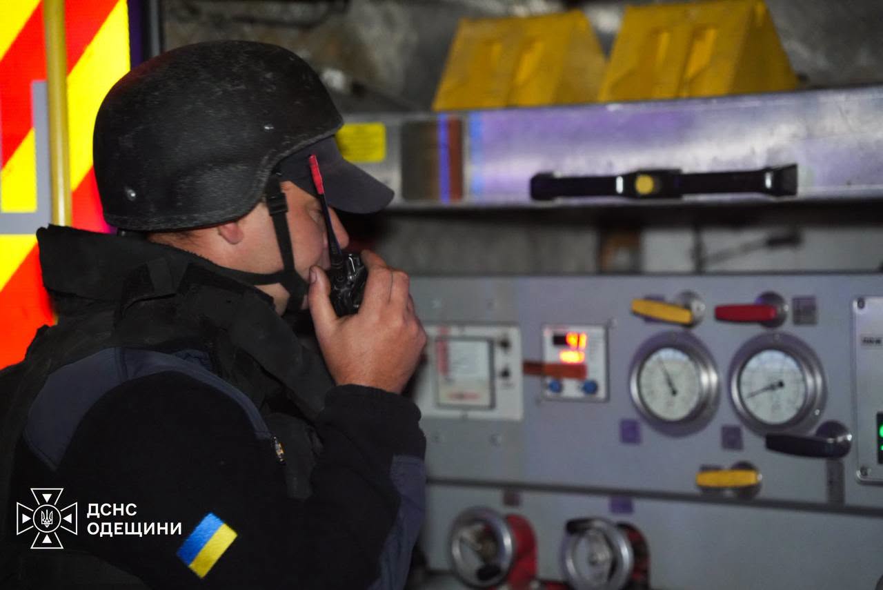 РФ масовано атакувала цивільну інфраструктуру Одеської області РФ масовано атакувала цивільну інфраструктуру Одеської області