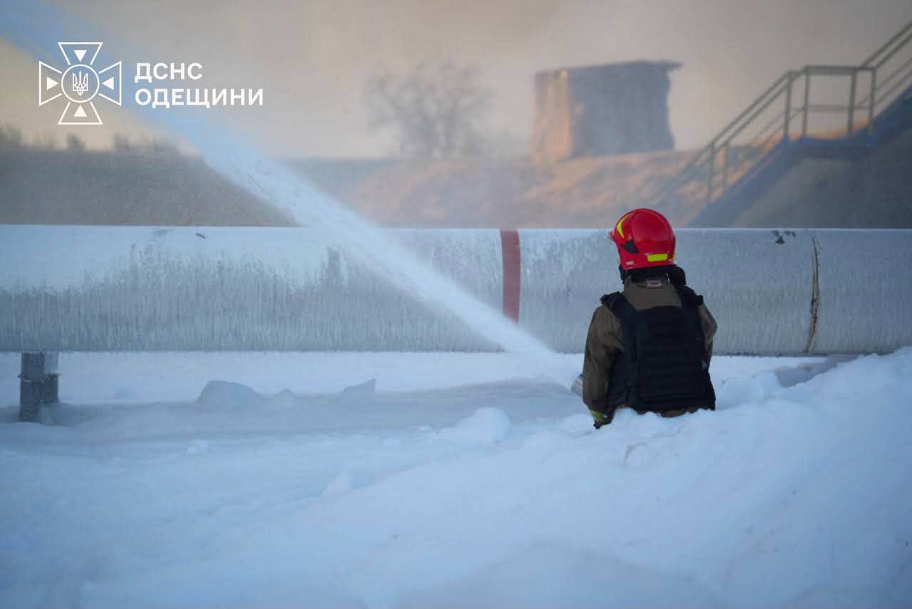 Троє людей постраждали внаслідок атаки РФ на Одещину Троє людей постраждали внаслідок атаки РФ на Одещину