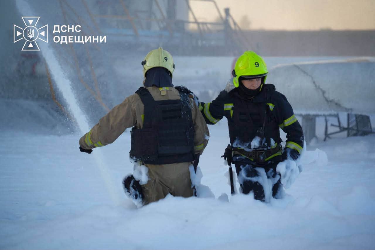 Троє людей постраждали внаслідок атаки РФ на Одещину Троє людей постраждали внаслідок атаки РФ на Одещину