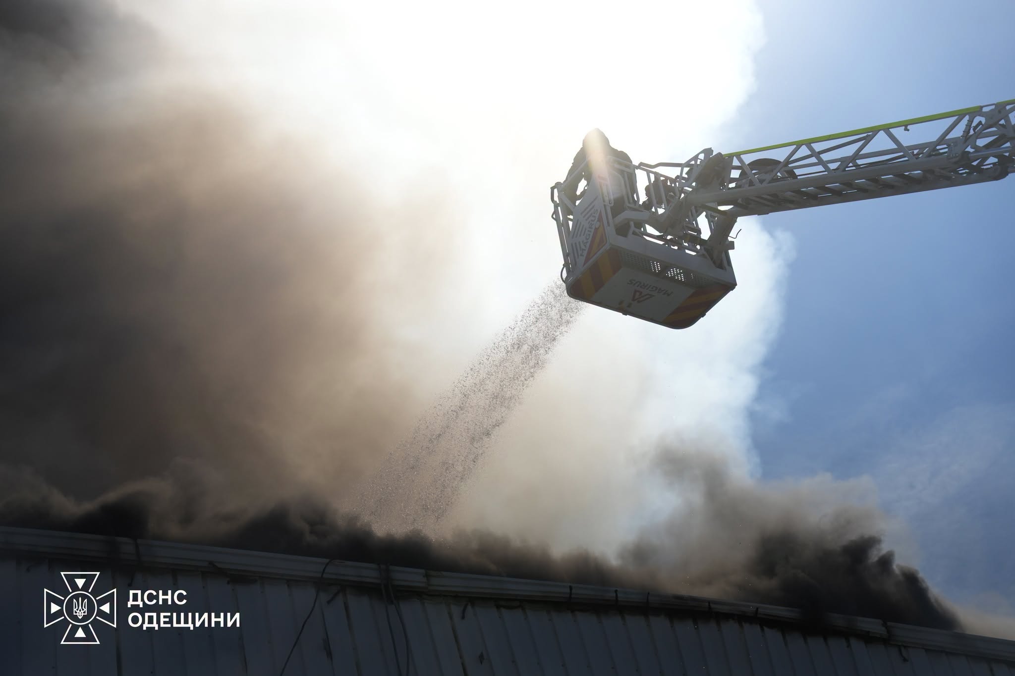 РФ атакувала Одещину реактивними дронами: один чоловік загинув, двоє травмовані (оновлено) РФ атакувала Одещину реактивними дронами: один чоловік загинув, двоє травмовані (оновлено)