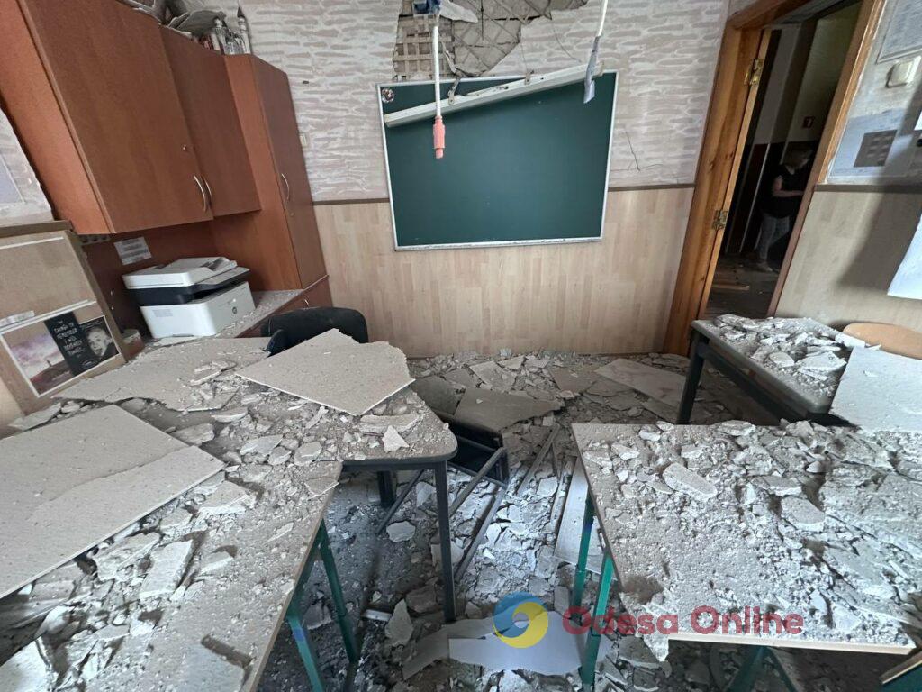 Пошкоджені будинки та навчальні заклади: наслідки масованого удару по Одесі Поврежденные дома и учебные заведения: последствия массированного удара по Одессе