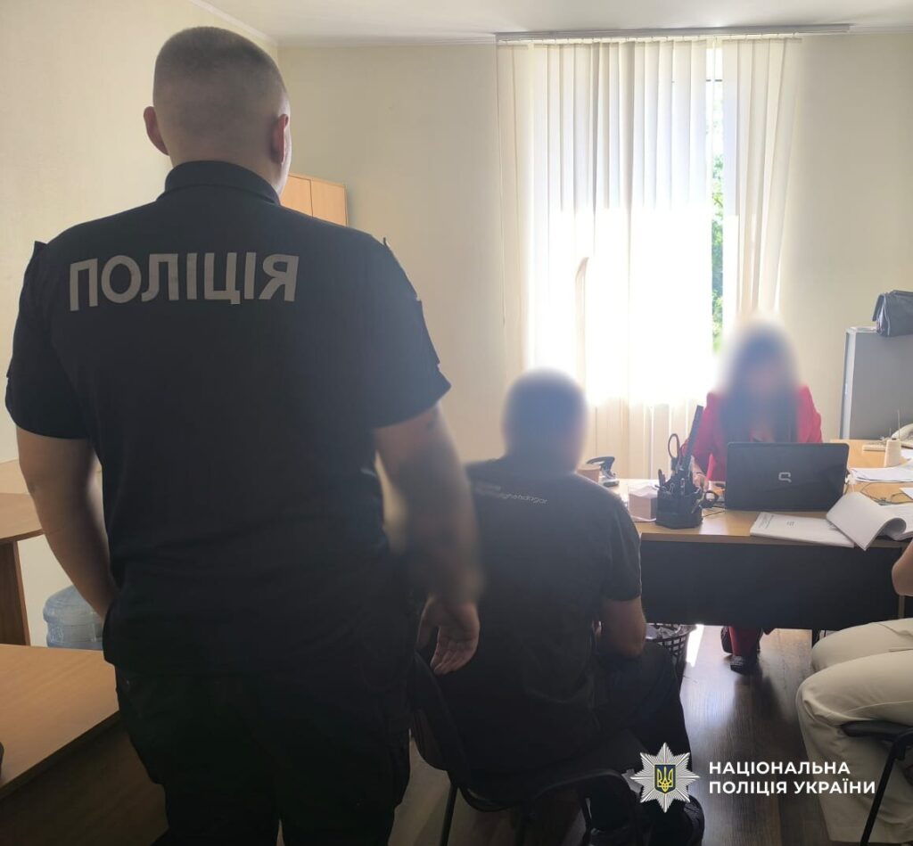 1600 доларів за «допомогу» під час вступу: в Одесі викрили посадовця коледжу на хабарі