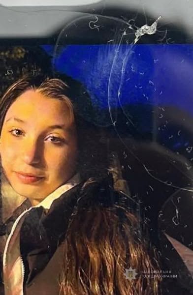 Пішла на прогулянку та не повернулася: в Одесі розшукують 15-річну дівчину