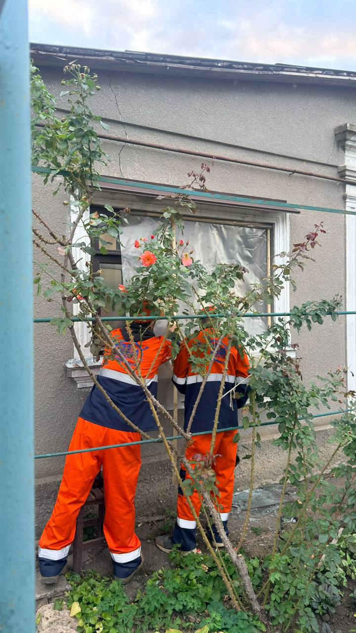 В Одессе в результате атаки повреждены 17 частных домов В Одессе в результате атаки повреждены 17 частных домов