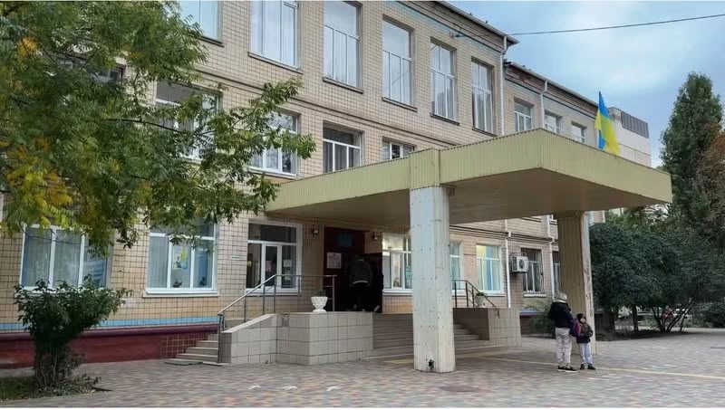У ліцеї №44 в Одесі розпочали оновлення будівлі та території У ліцеї №44 в Одесі розпочали оновлення будівлі та території