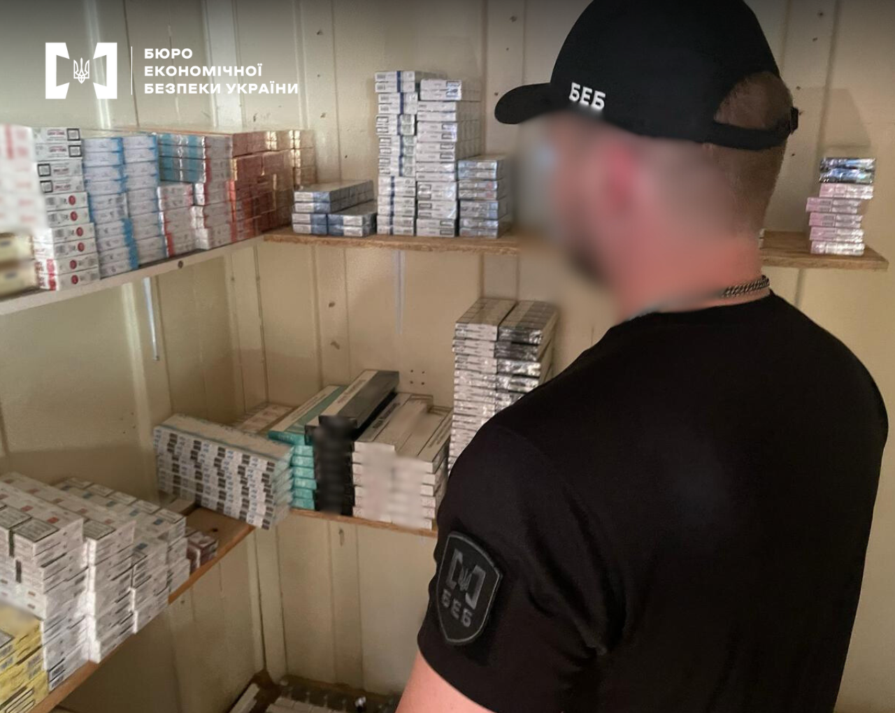 Продавав нелегальні сигарети на ринках Одеси: чоловікові винесли вирок
