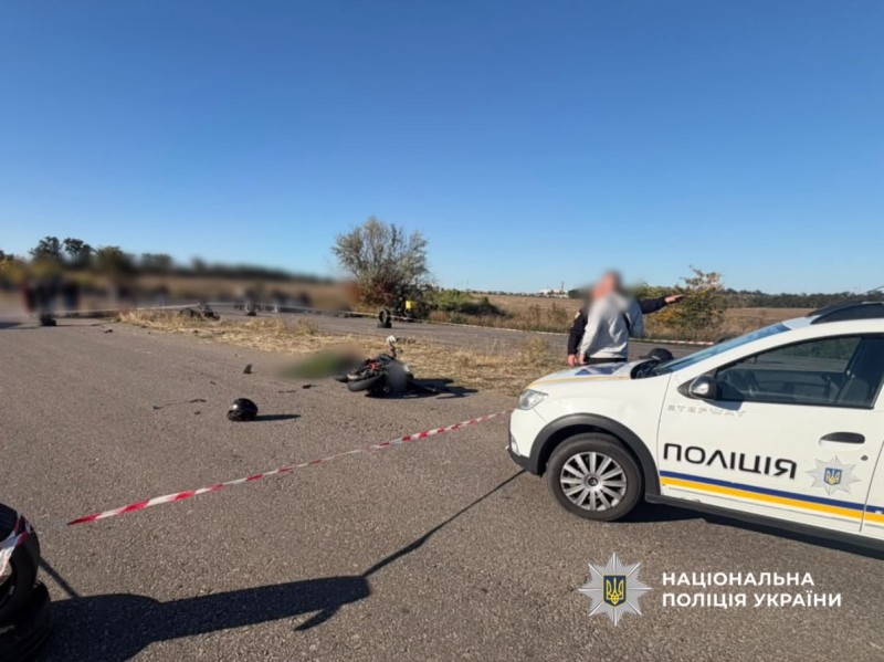 В Авангарде столкнулись два мотоцикла: погибла девушка, двое парней в больнице В Авангарде столкнулись два мотоцикла: погибла девушка, двое парней в больнице