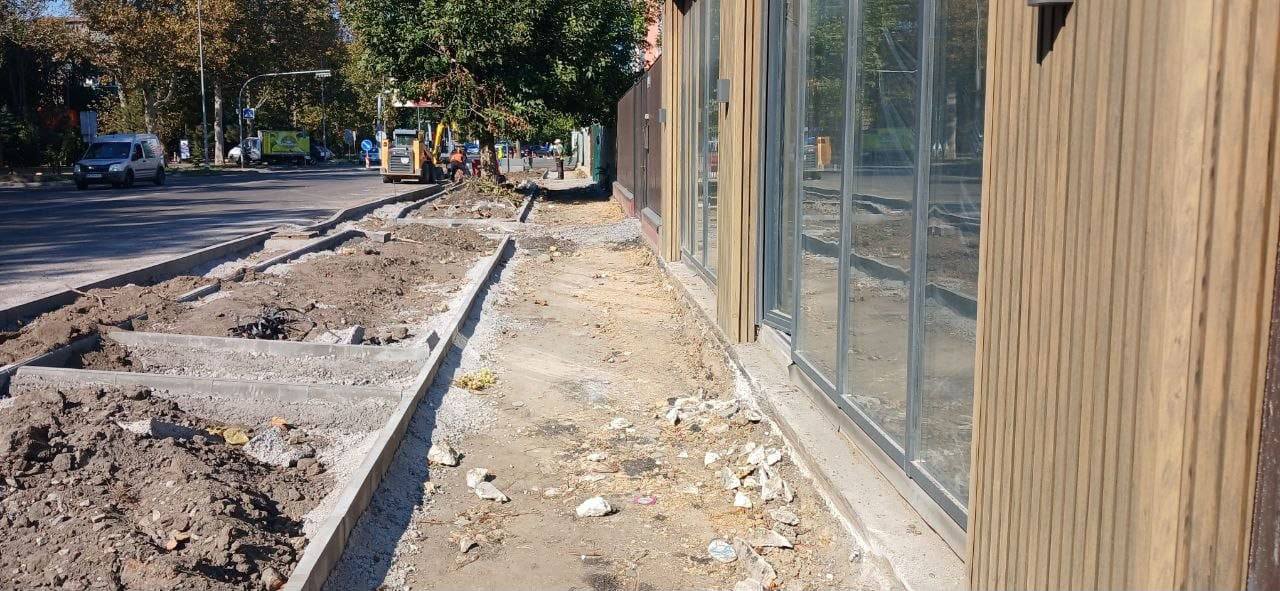 Новий асфальт і тактильна плитка: в Одесі триває ремонт вулиці Олексія Вадатурського Новий асфальт і тактильна плитка: в Одесі триває ремонт вулиці Олексія Вадатурського