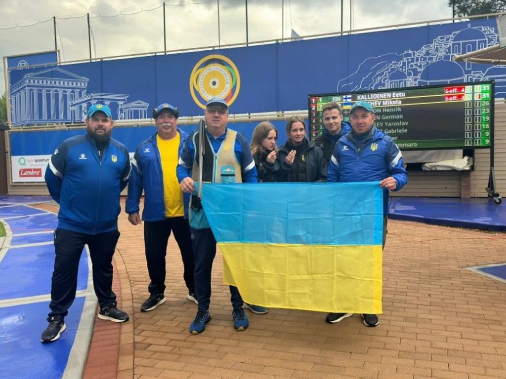 Одесит Микола Мільчев став віцечемпіоном Європи зі стендової стрільби Одессит Николай Мильчев стал вице-чемпионом Европы по стендовой стрельбе