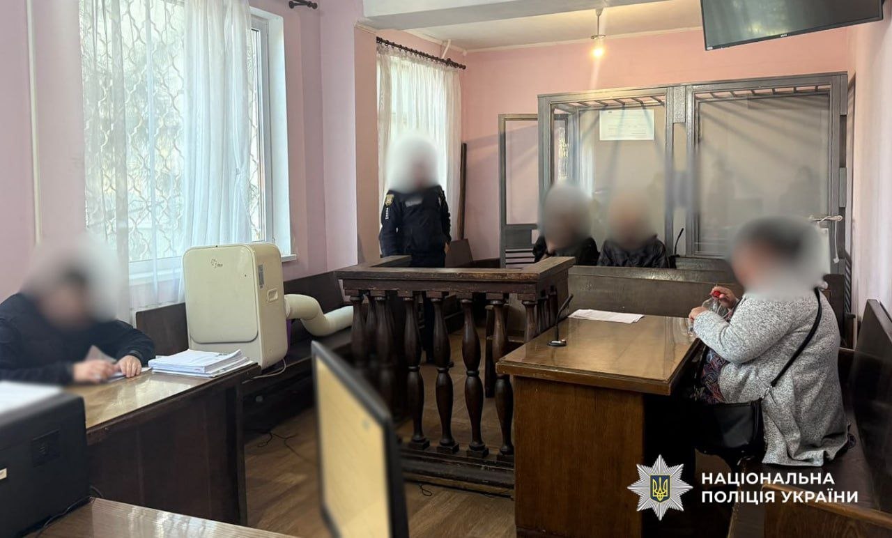 В Одесской области задержали женщину по подозрению в пытках семилетнего приемного сына В Одесской области задержали женщину по подозрению в пытках семилетнего приемного сына
