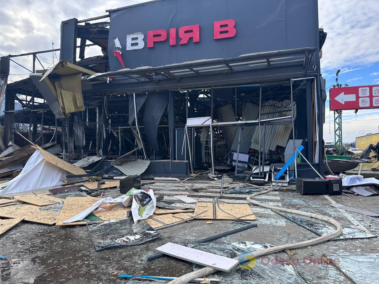 Денна атака по Одещині: як виглядає зруйнований супермаркет
