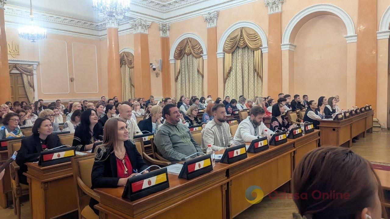 Одесса присоединилась к написанию Радиодиктанта национального единства (фото)