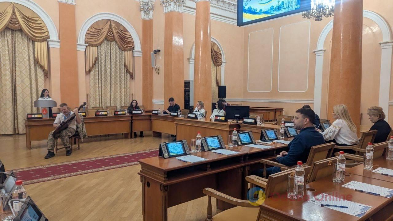Одесса присоединилась к написанию Радиодиктанта национального единства (фото)