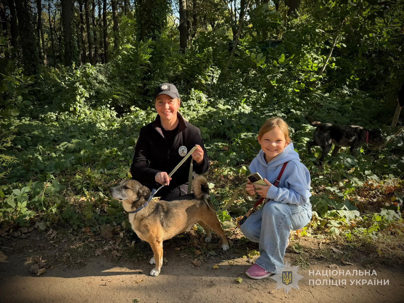 В Одессе воспитанники детского дома посетили Центр адопции собак