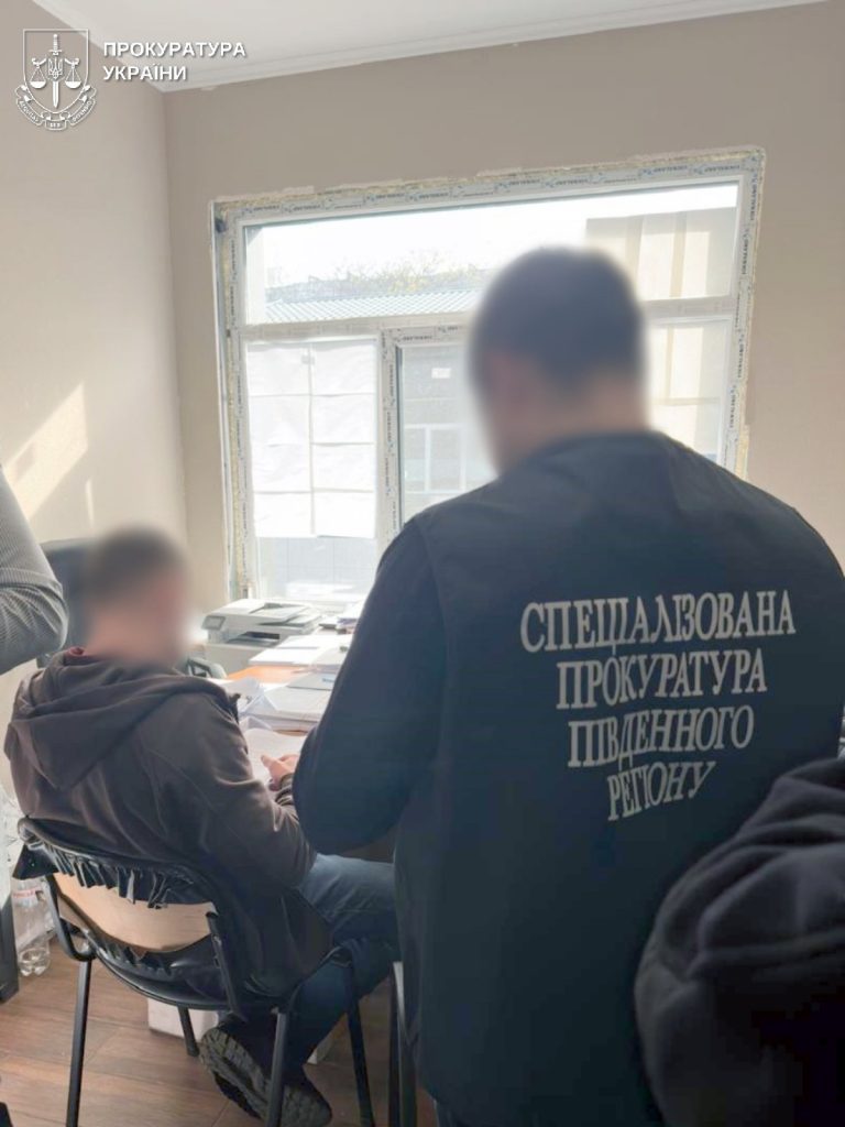 В Одессе будут судить пятерых чиновников за схему с фиктивными работниками В Одессе будут судить пятерых чиновников за схему с фиктивными работниками